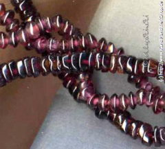Dunkelroter Granat